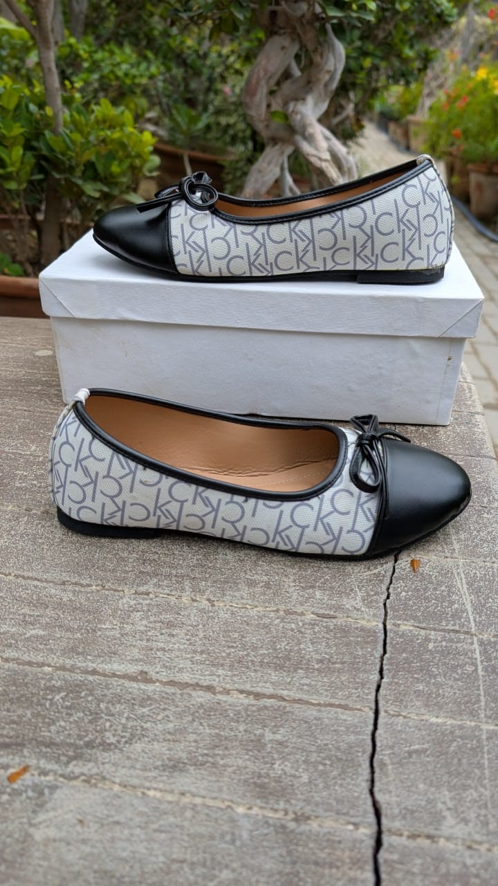 CALVIN KLEIN – Women Slippers (Black)