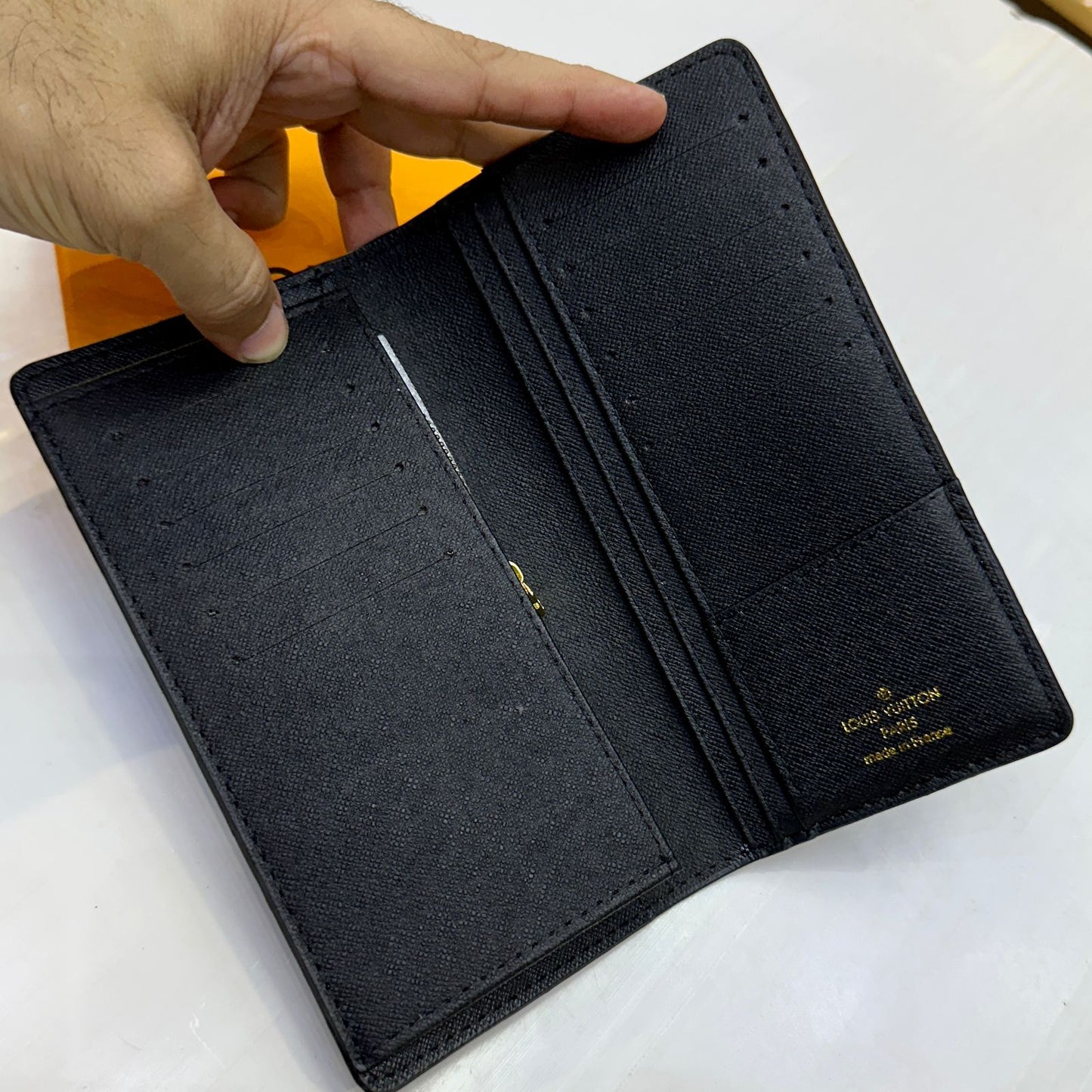 LOUIS VUITTON NEW DESIGN – Women Wallet (Black)