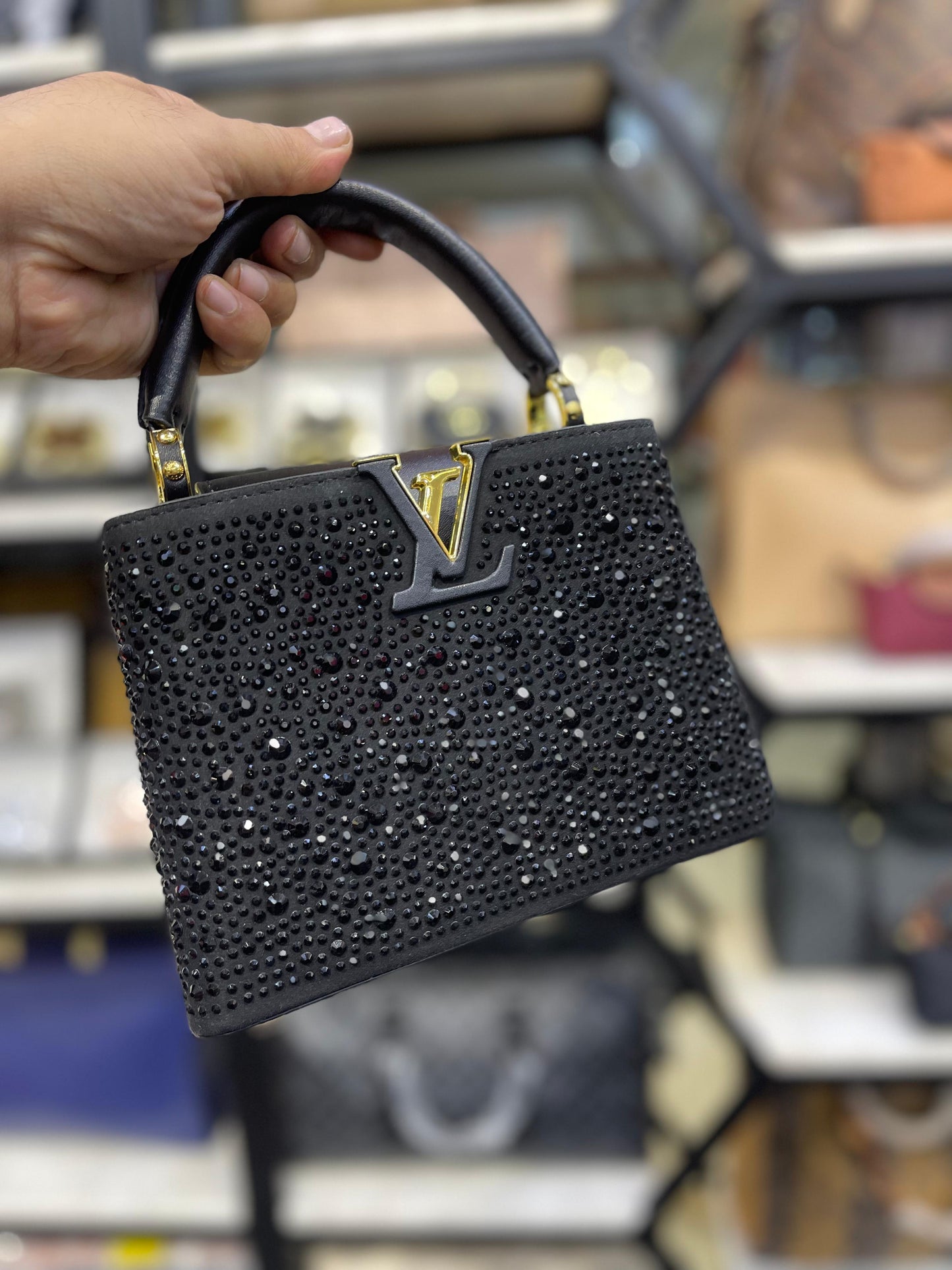LOUIS VUITTON CAPUCINES MINI – Women Bag (Black)