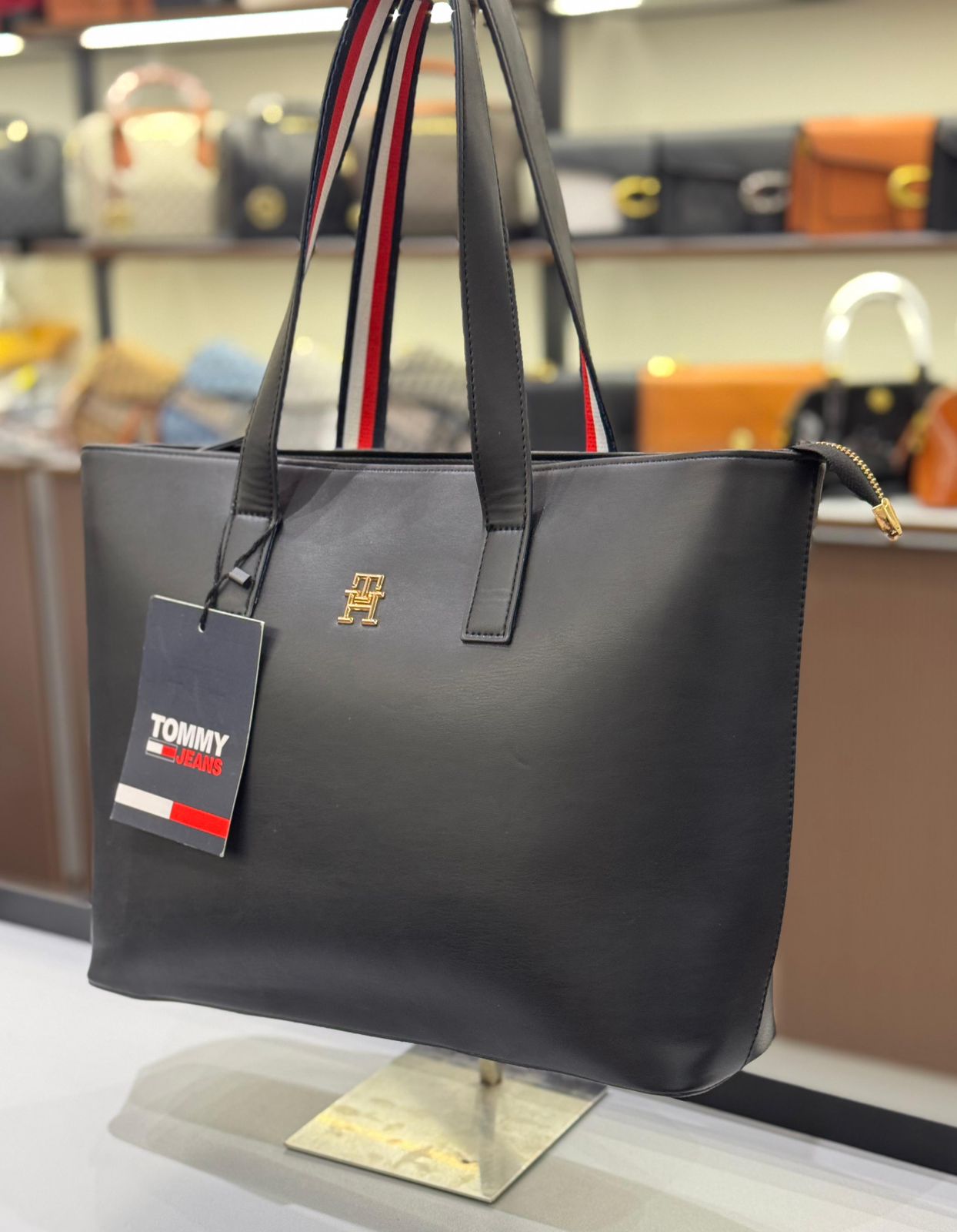 TOMMY HILFIGER ICONIC TOTE BAG – Women Bag (Black Design 2)