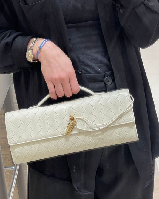 Bottega Veneta Andiamo Clutch Bag – 31cm (White)
