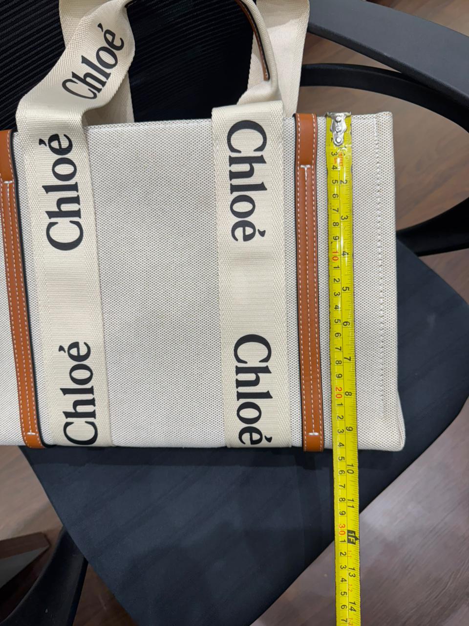 CHLOÉ Woody Tote Bag in Linen – Women Bag (Off White)