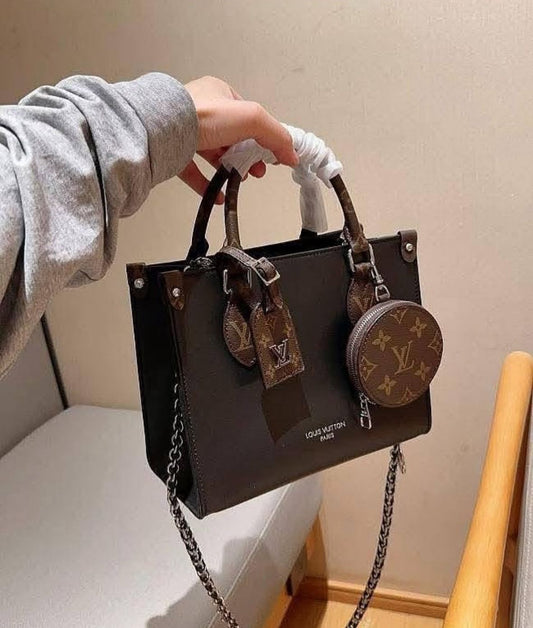 LOUIS VUITTON OnTheGo MM – Women Tote Bag (Black)