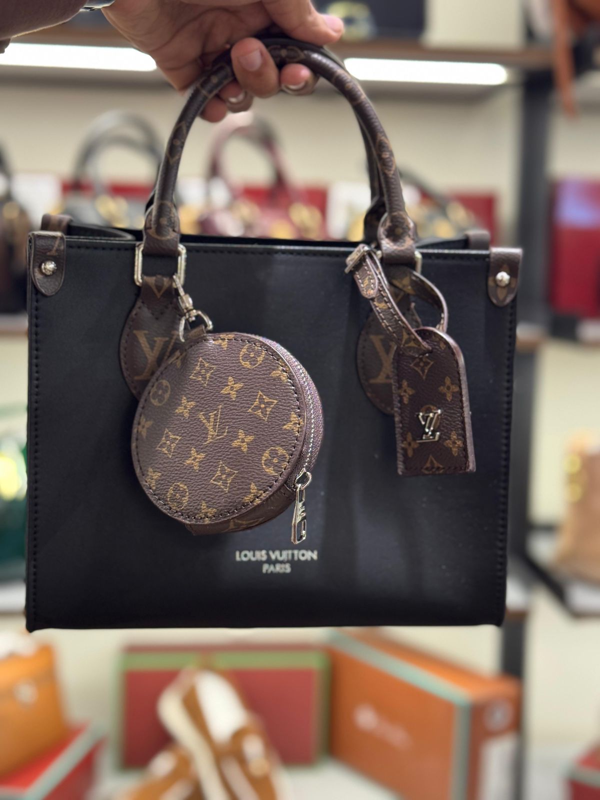 LOUIS VUITTON OnTheGo MM – Women Tote Bag (Black)