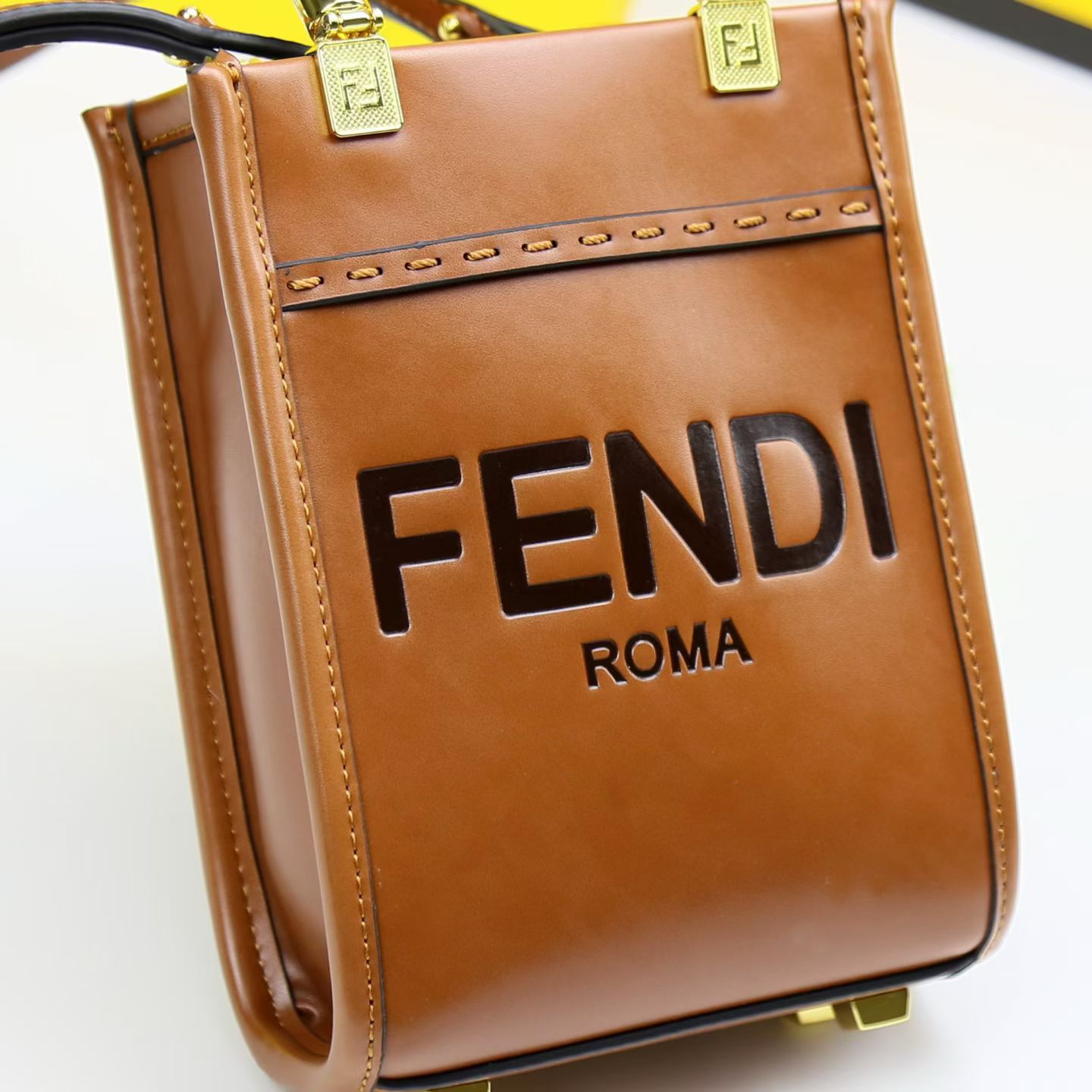 FENDI – Luxury Leather Women Bag (Brown)