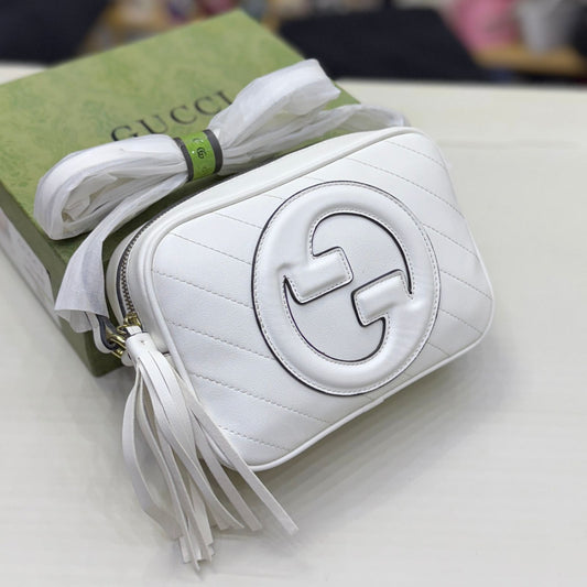 GUCCI CHAIN BAG – Women Bag (White)