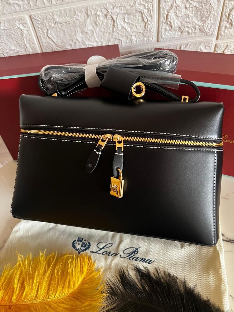 LORO PIANA EXTRA BAG L27 – Women Bag | Smooth Calfskin Luxury Shoulder Bag (Black)
