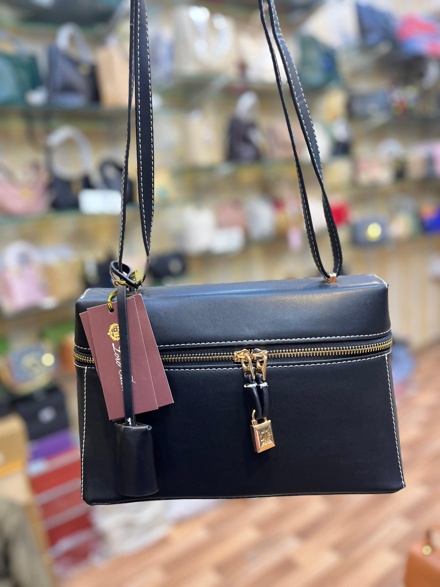 LORO PIANA EXTRA BAG L27 – Women Bag | Smooth Calfskin Luxury Shoulder Bag (Black)