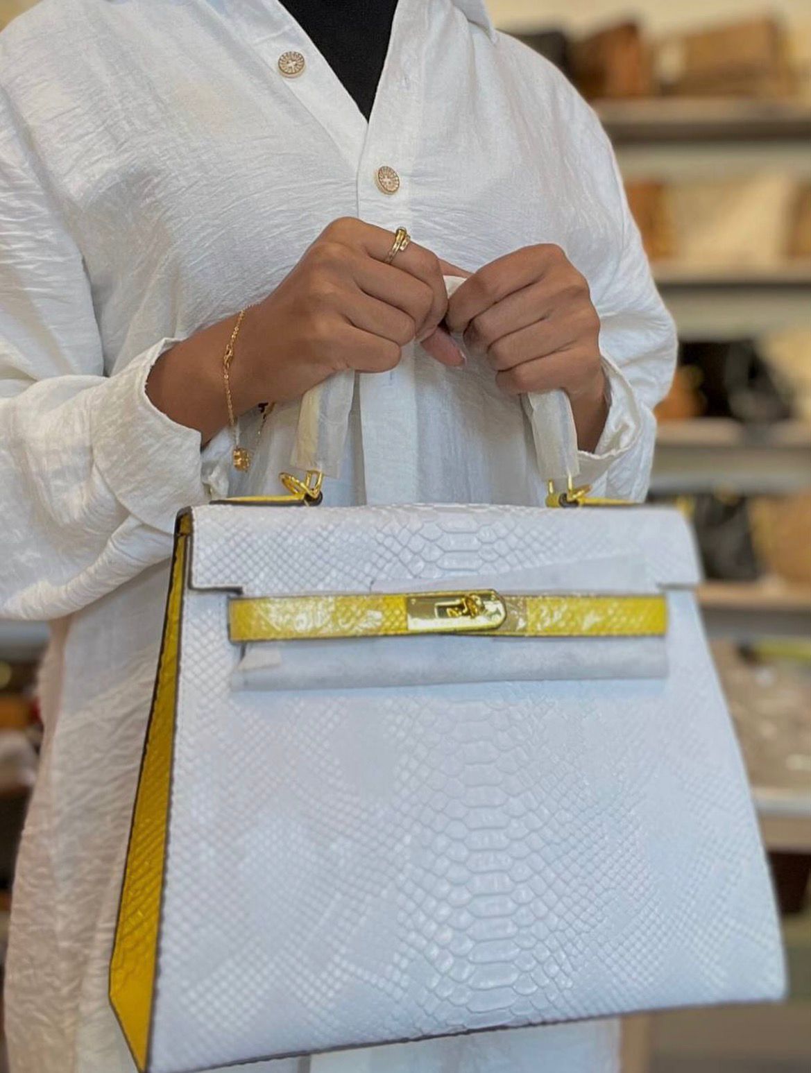 HERMÈS KELLY 28CM – Women Bag | Crocodile Leather with Palladium Hardware (White)