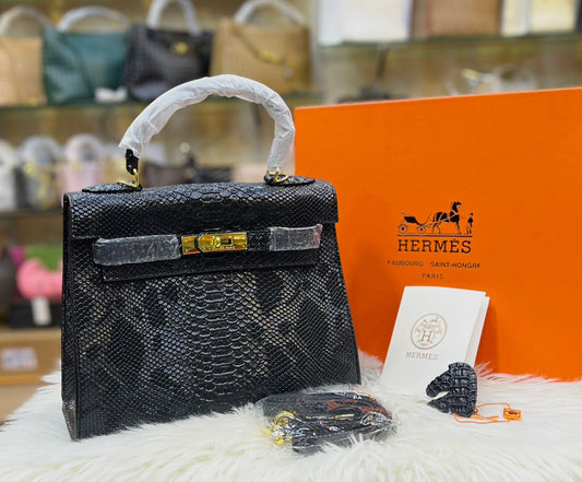 HERMÈS KELLY 28CM – Women Bag | Crocodile Leather with Palladium Hardware (Black)