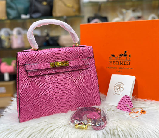 HERMÈS KELLY 28CM – Women Bag | Crocodile Leather with Palladium Hardware (Pink)