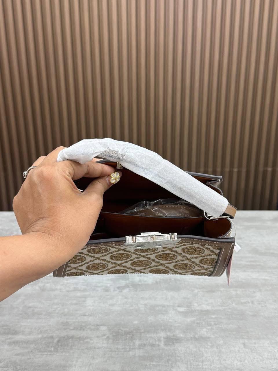 TORY BURCH Women Bag – T Monogram Studded Jacquard | Premium Quality (Beige)