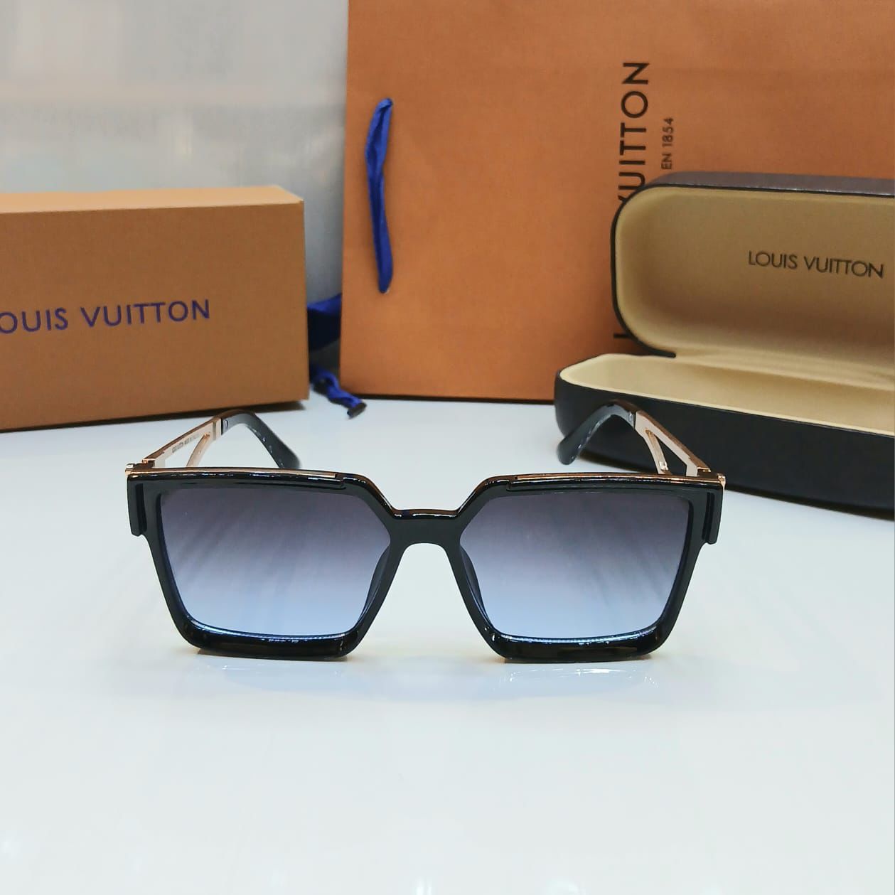 Louis Vuitton Branded Sunglasses – Luxury Unisex with Brand Box Case-8