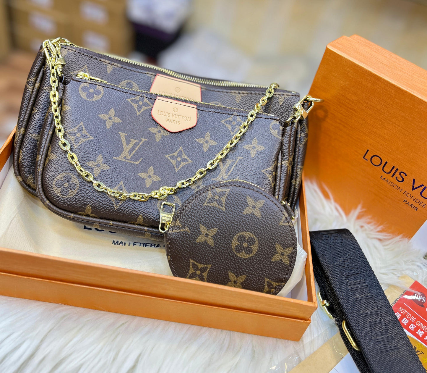 LOUIS VUITTON Multi Pochette Accessoires – Premium Women Bag | With Box & Dust Bag (Khaki)