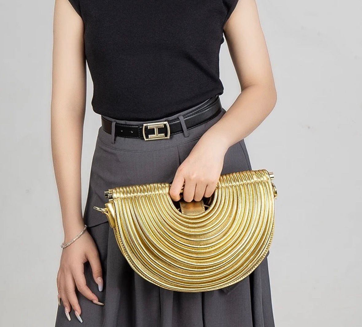 Bottega Veneta Noodle Bag – Premium Quality (Golden)