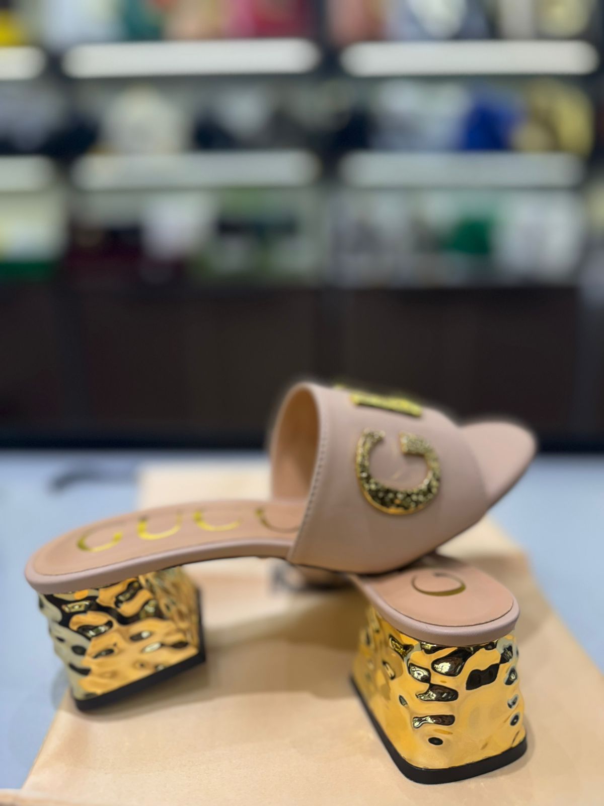 GUCCI Heeled Sandals with Gold-Tone Logo – Premium Quality (Beige Golden)