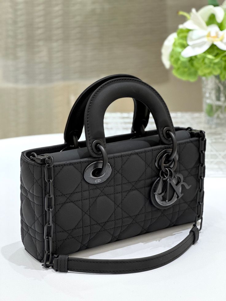 Christian Dior Master Quality Handbag – Premium Women Bag (Black)
