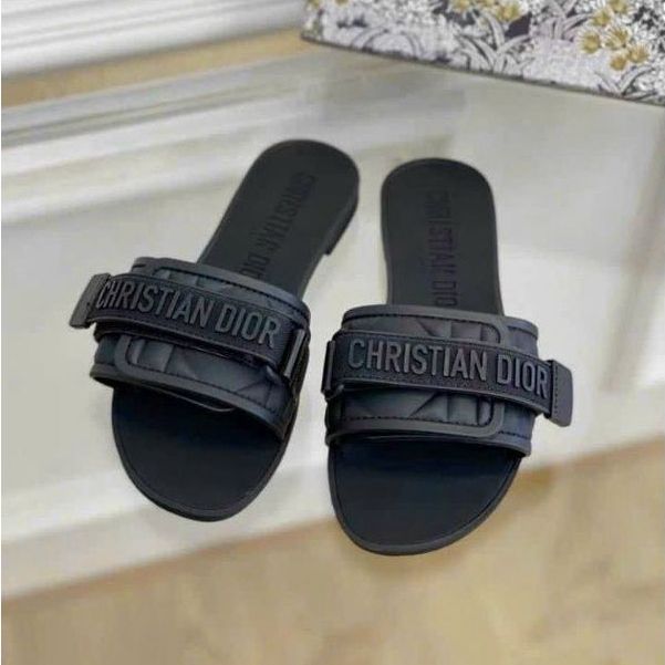 Christian Dior Flat Slippers – Women Bag Footwear Collection (Black)