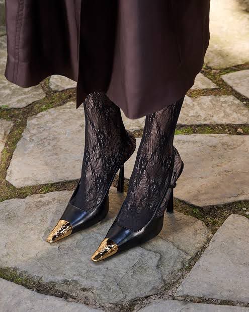 YSL Jeanne Slingback Pumps in Smooth Leather – Premium Quality (Black)