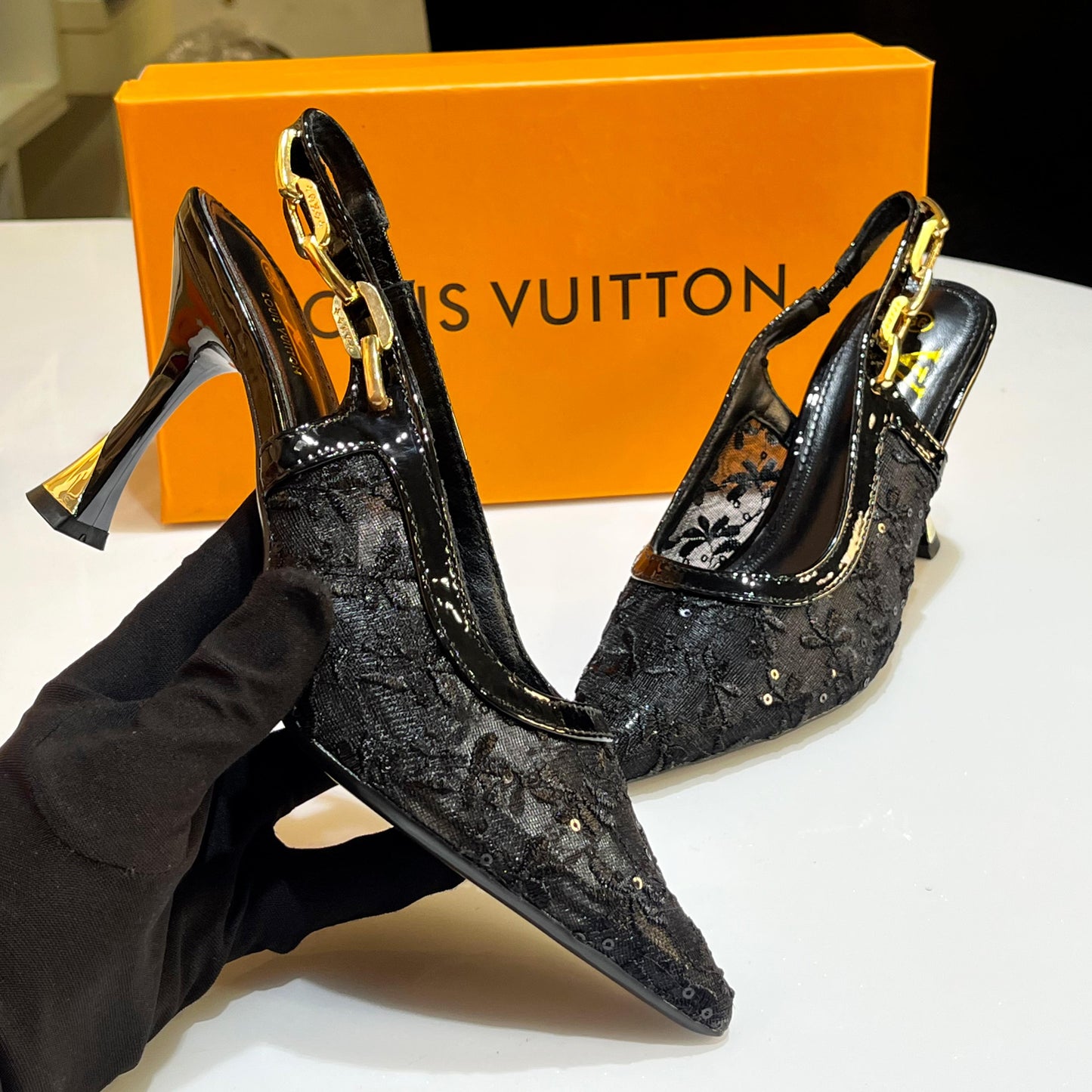 LOUIS VUITTON – PREMIUM QUALITY HEELS FOR WOMEN (Black)