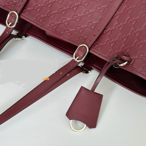 GUCCI GG EMBLEM DEBOSSED LEATHER TOTE – Women Bag (Maroon)