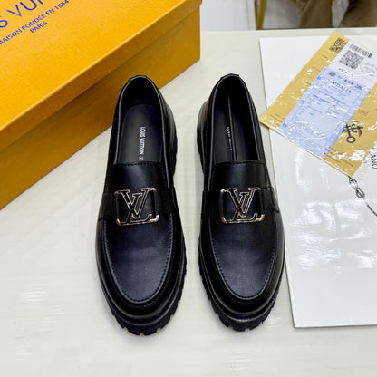 LOUIS VUITTON PREMIUM GENTS SHOES – Luxury Footwear (Black)