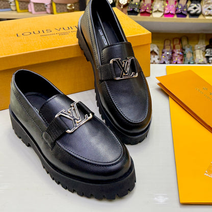 LOUIS VUITTON PREMIUM GENTS SHOES – Luxury Footwear (Black)