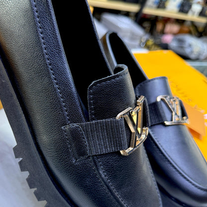 LOUIS VUITTON PREMIUM GENTS SHOES – Luxury Footwear (Black)