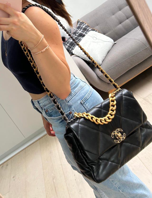 C-H-A-N-E-L CROSSBODY DESIGNER – Women Bag (Black)