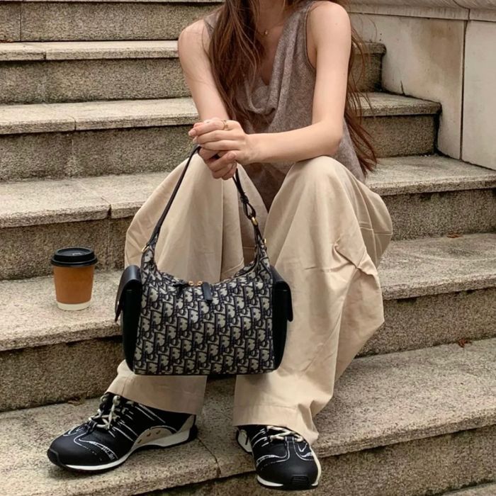 D-I-O-R MEDIUM D-DREAM OBLIQUE JACQUARD – Women Bag (Blue)