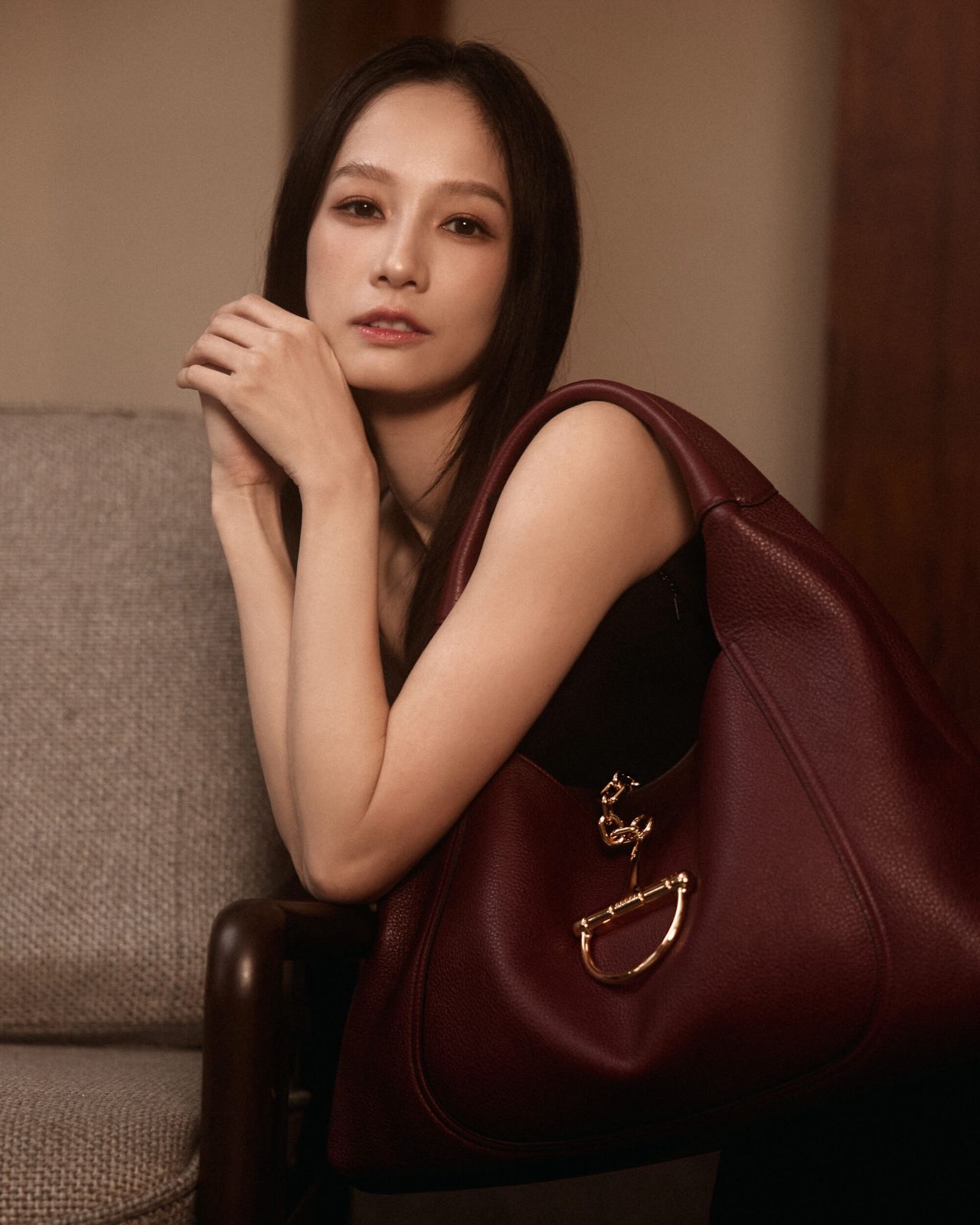 G-U-C-C-I Softbit Maxi Shoulder – Women Bag (Red/Maroon)