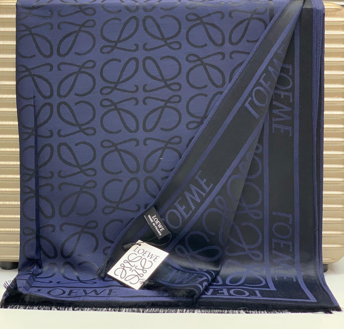 L-O-E-W-E New Design Scarf – Official Model | Blue