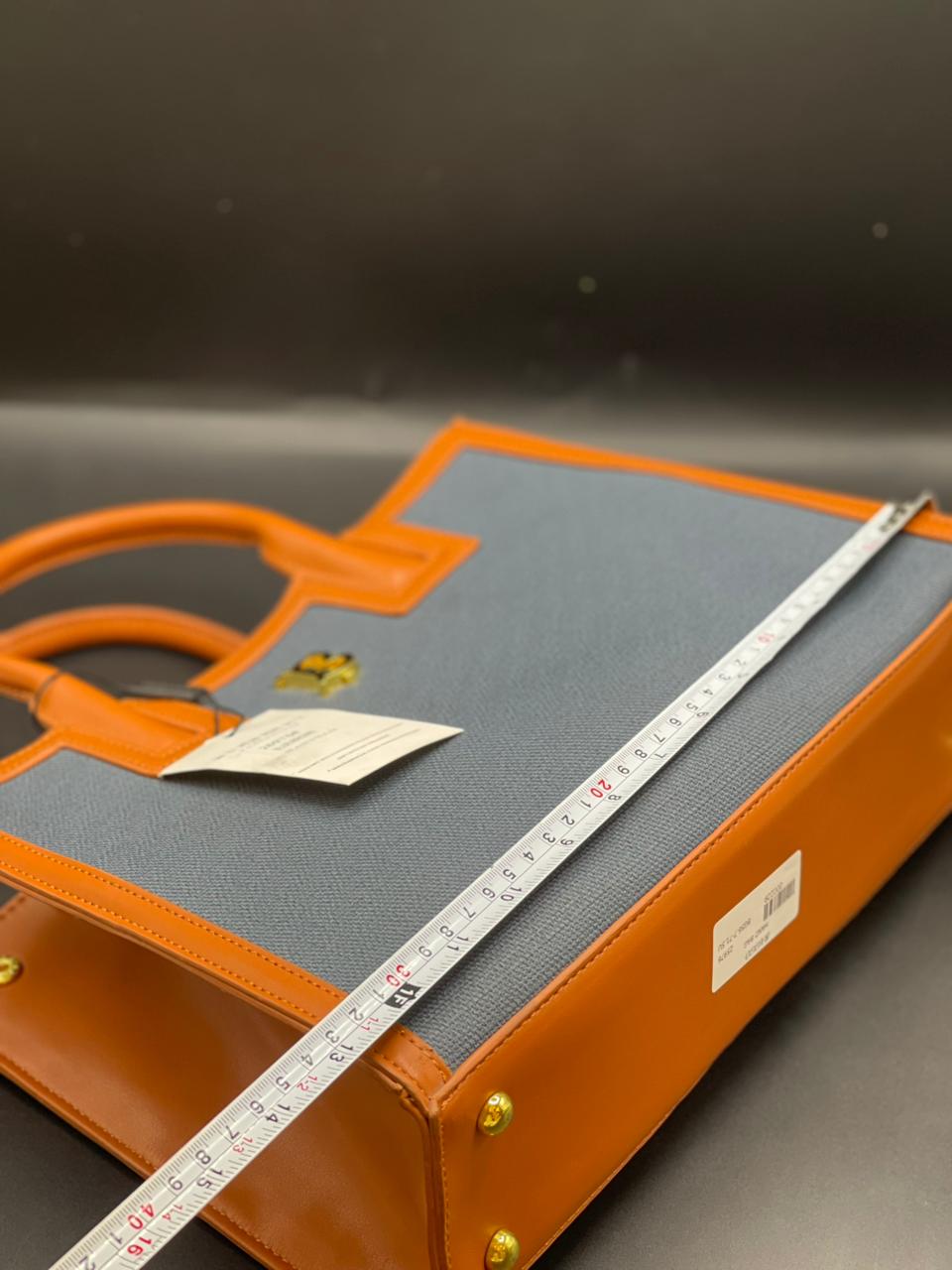 B-U-R-B-E-R-R-Y Hand Bag – Premium Women Bag (Black/Grey)