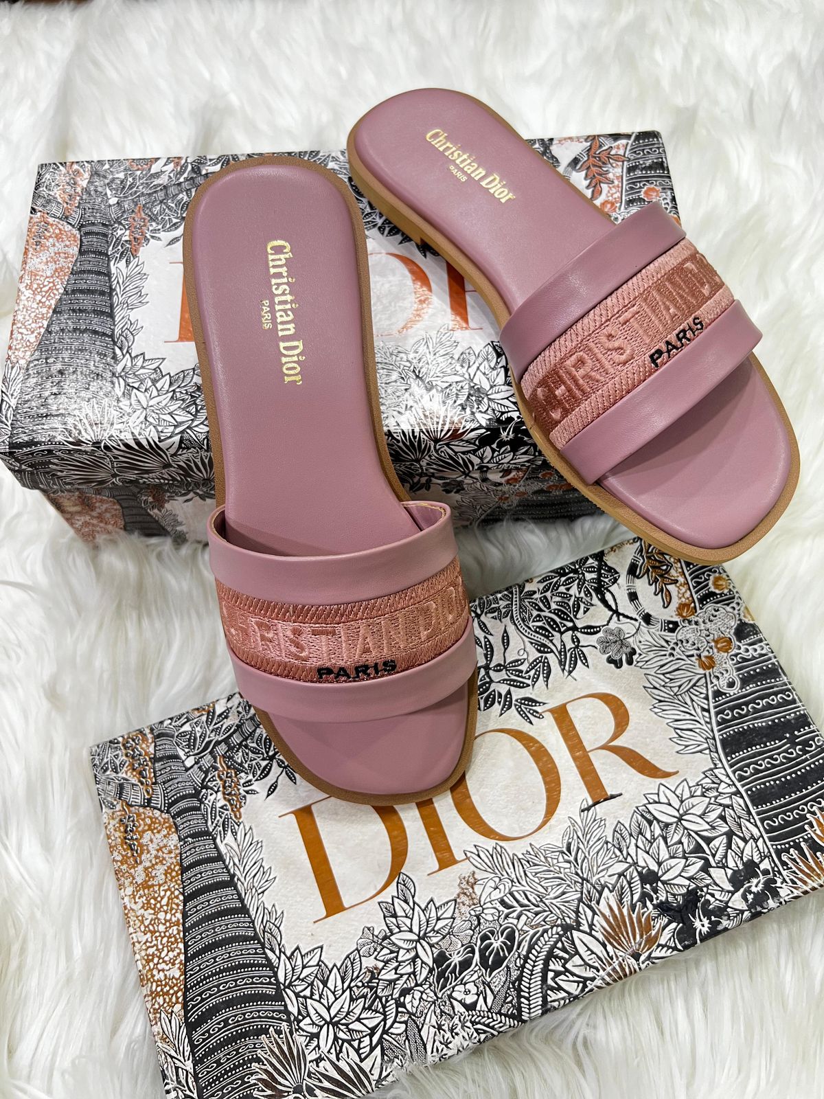 D-I-O-R Flats – Easy & Comfortable Women Footwear | Pink