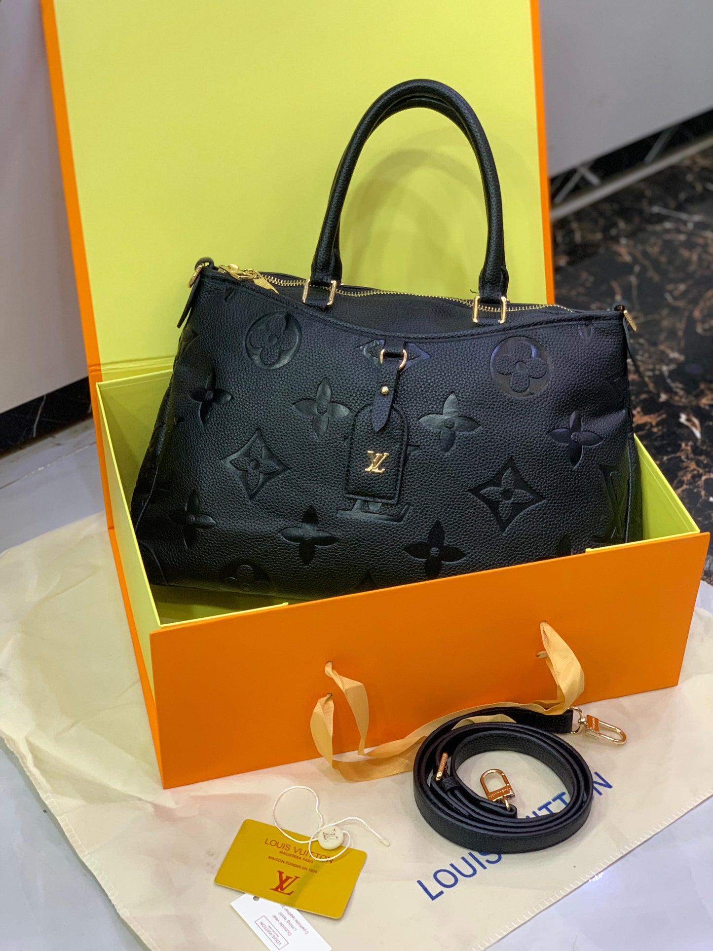 L-O-U-I-S V-U-I-T-T-O-N Hand Bags – Master Copy High Quality Women Bag | Black