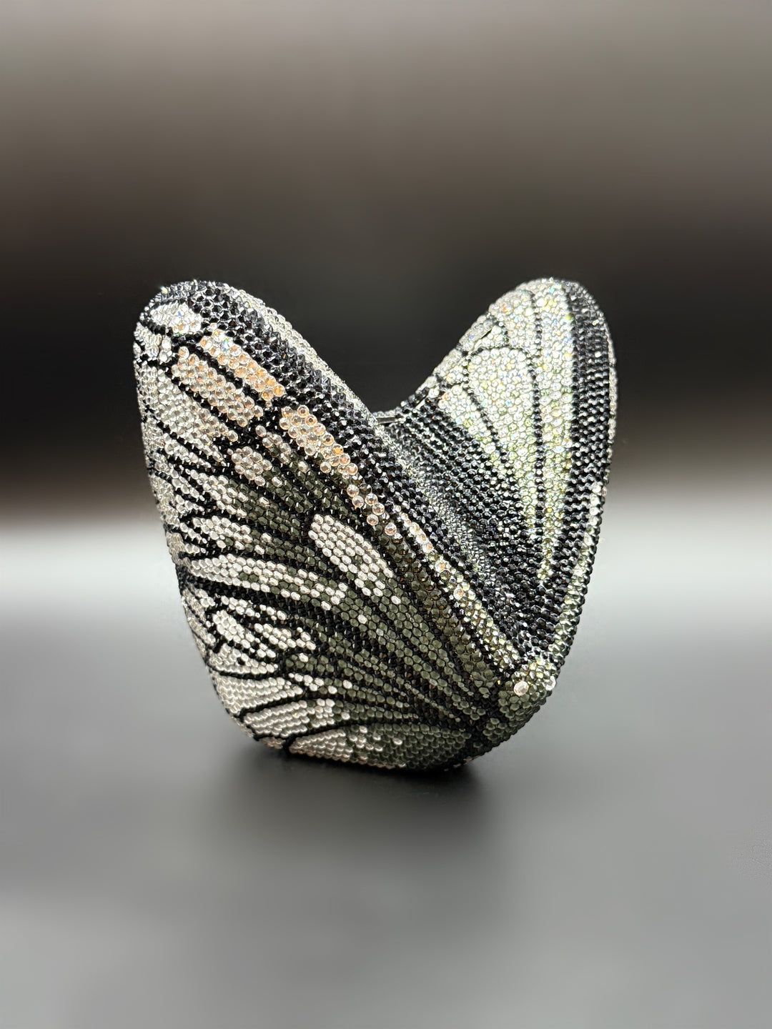 Butterfly Crystal Women Bag – Silver Luxury Edition (Black)