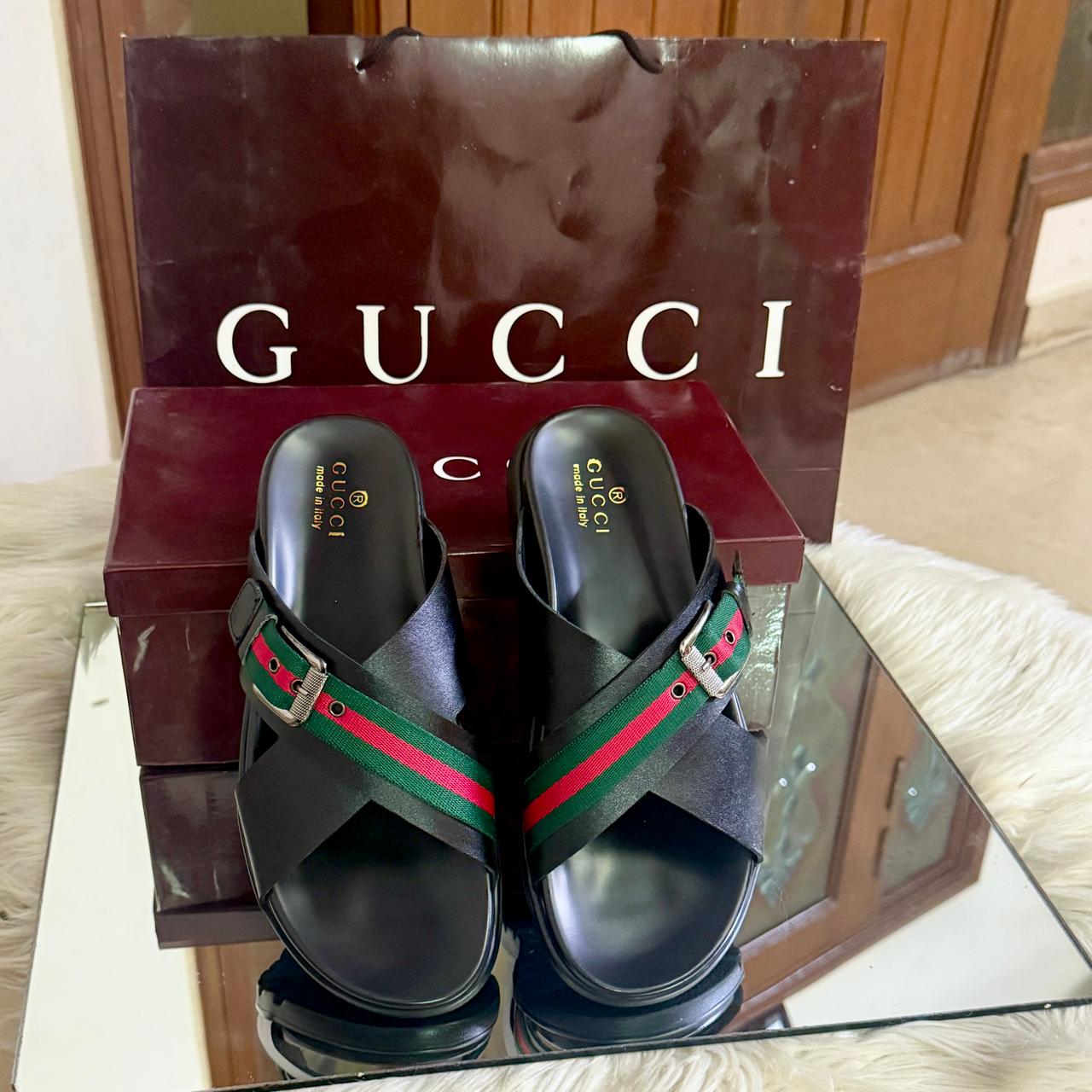 G-U-C-C-I Luxury Signature Unisex Slippers – Premium Edition (Black)