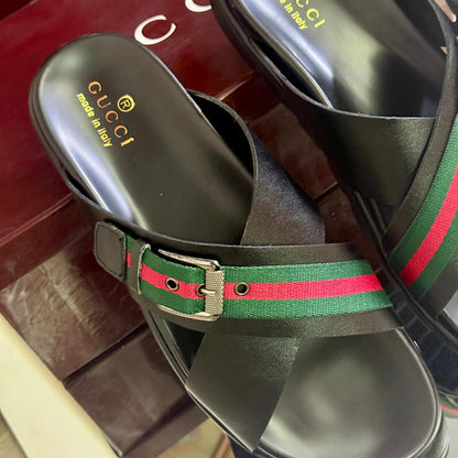 G-U-C-C-I Luxury Signature Unisex Slippers – Premium Edition (Black)