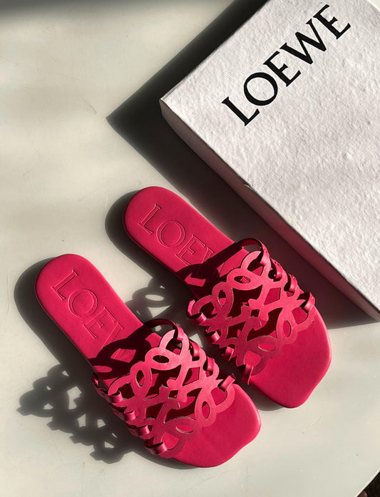 L-O-E-W-E Inspired Petal Anagram Women Slide – Premium Edition (Pink-2)