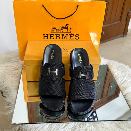 H-E-R-M-È-S Unisex Slippers – Premium Comfort Style (Black)