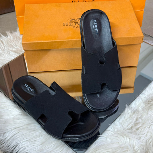 H-E-R-M-È-S Izmir Unisex Slippers – Stylish Comfort Edition (Black)