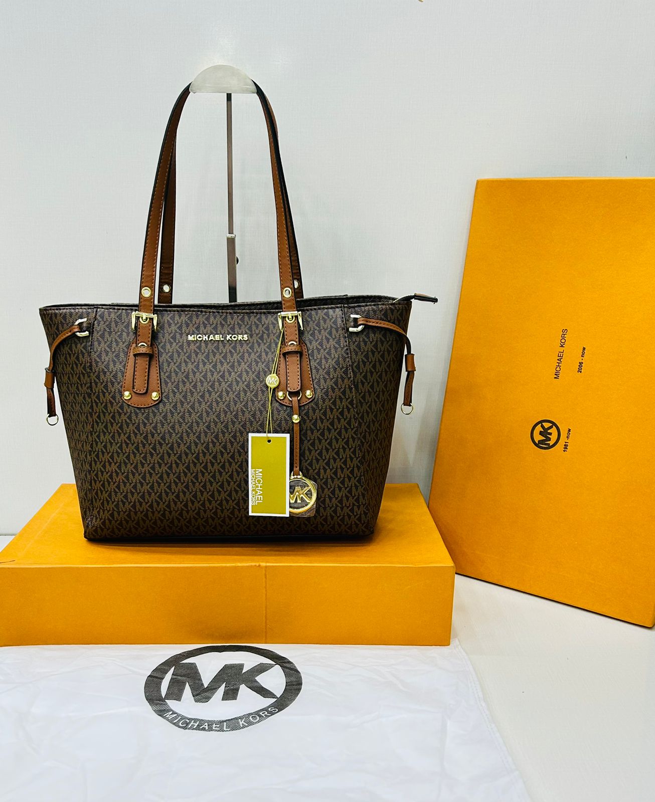 M-I-C-H-A-E-L K-O-R-S Women Bag – AAA Master Quality Edition (Brown/Black)