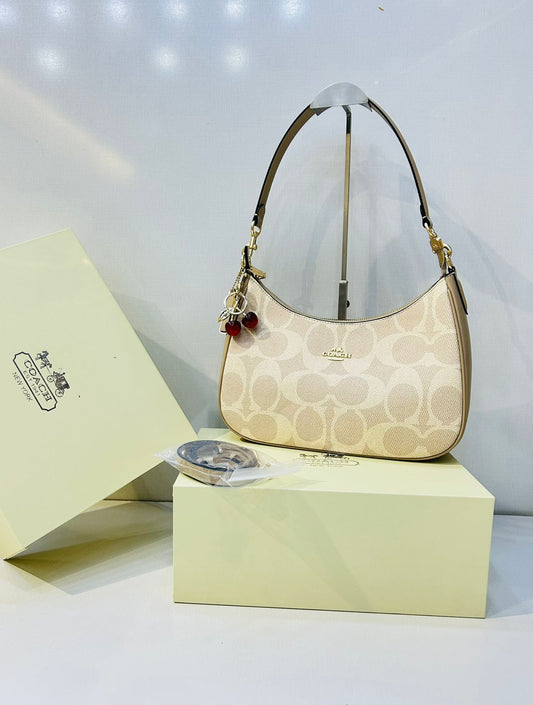 C-O-A-C-H Teri Bag Gift Set – Signature Canvas Women Bag (Cream/Beige)
