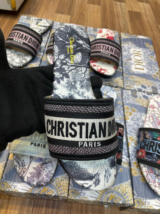 C-H-R-I-S-T-I-A-N D-I-O-R Embroidery Flats Imported With Brand box (Design-1)