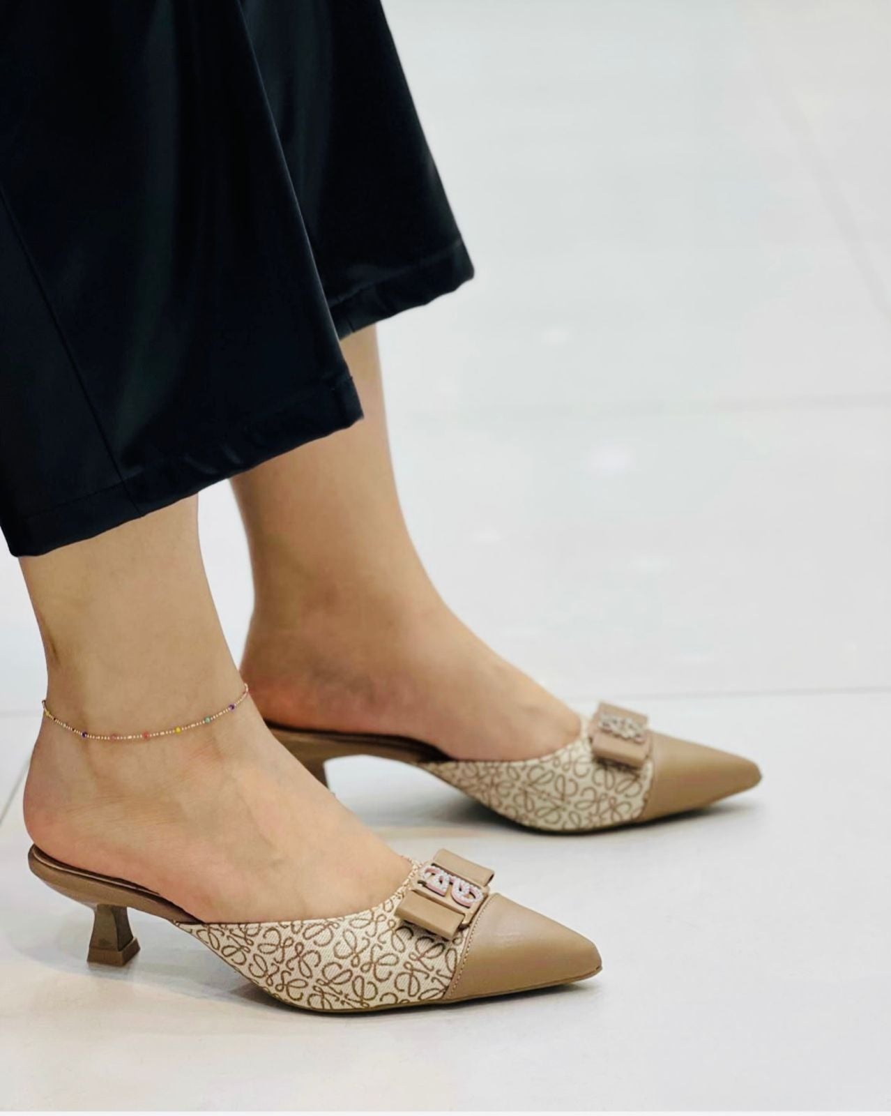 L-O-E-W-E Heels – Official Model Women Footwear (Brown)