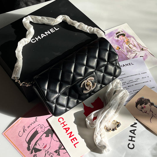 C-H-A-N-E-L Pearl Flap Crossbody Women Bag – Premium Edition (Black)