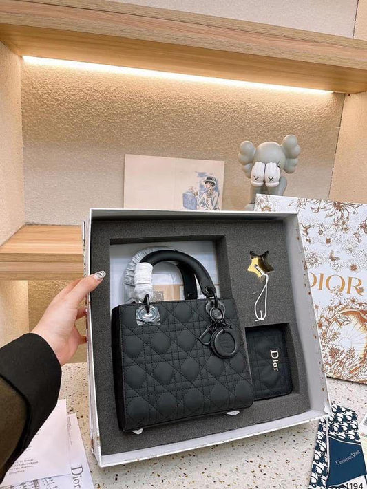 C-H-R-I-S-T-I-A-N L-A-D-Y D-I-O-R Gift Box Set – Premium Edition (Black)
