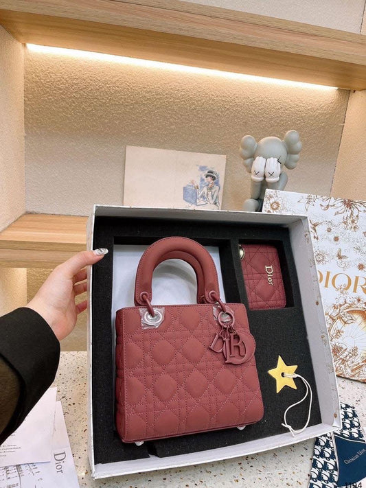 C-H-R-I-S-T-I-A-N L-A-D-Y D-I-O-R Gift Box Set – Premium Edition (Red)
