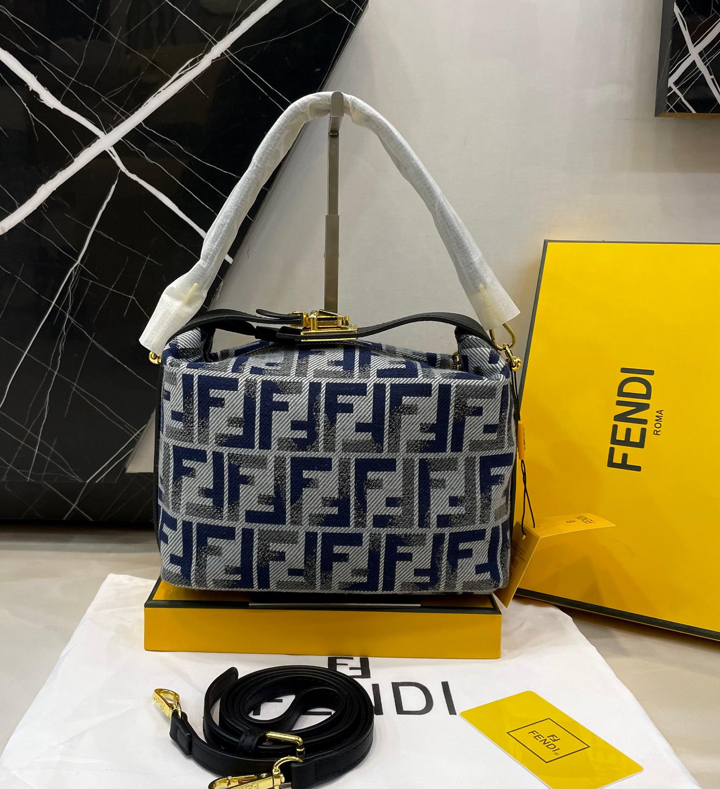 F-E-N-D-I Iconic Mini Crossbody – Everyday Luxury Statement Bag (Black-2)