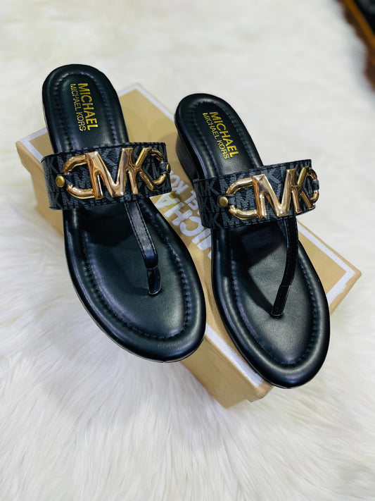 M-I-C-H-A-E-L K-O-R-S Flats – Elegant Women Footwear (Black)